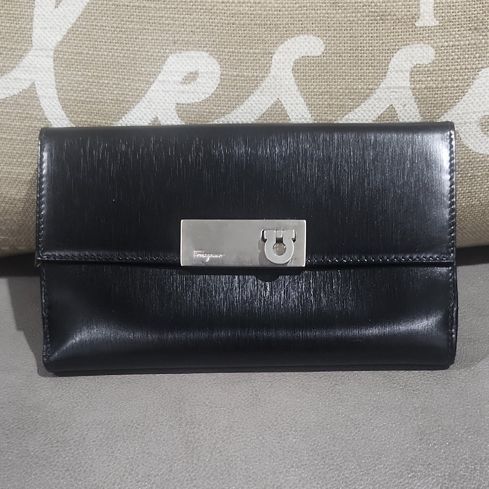 💢Salvatore Ferragamo Black Leather Wallet